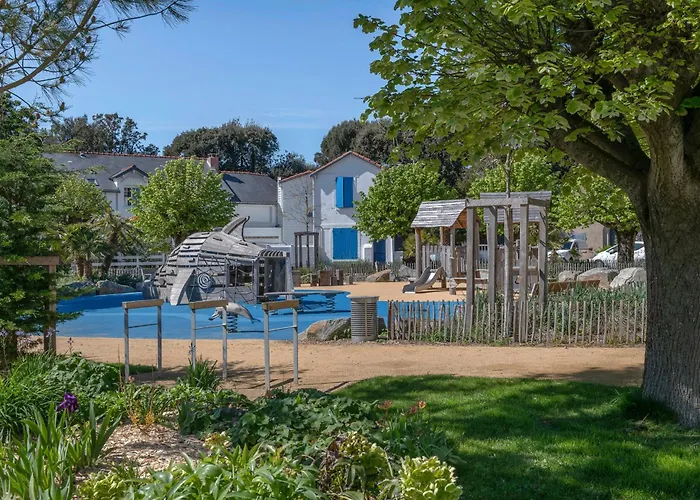 500m Des Libraires - Maison 4 Nyaraló